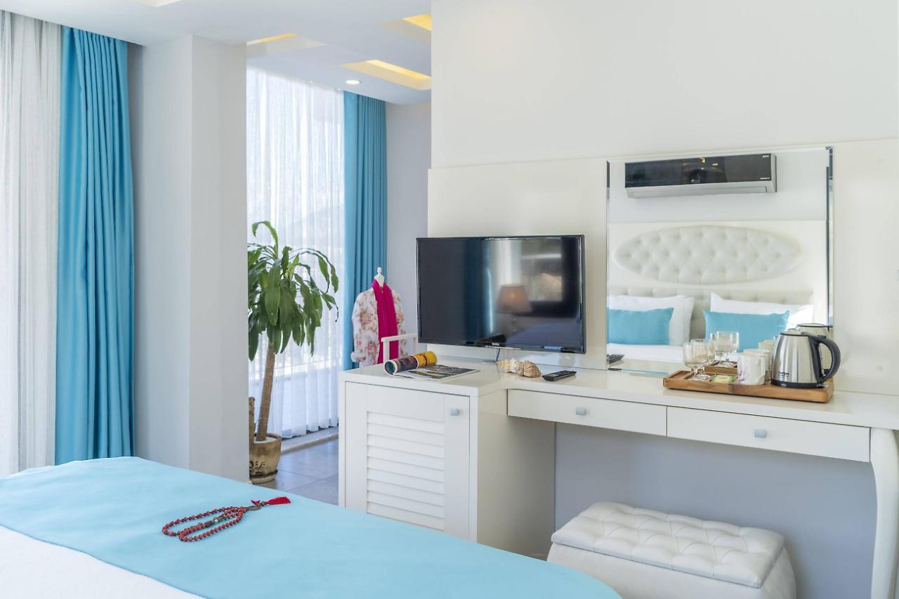 Monastery Suites Hotel (Adults Only) Oludeniz Exterior foto
